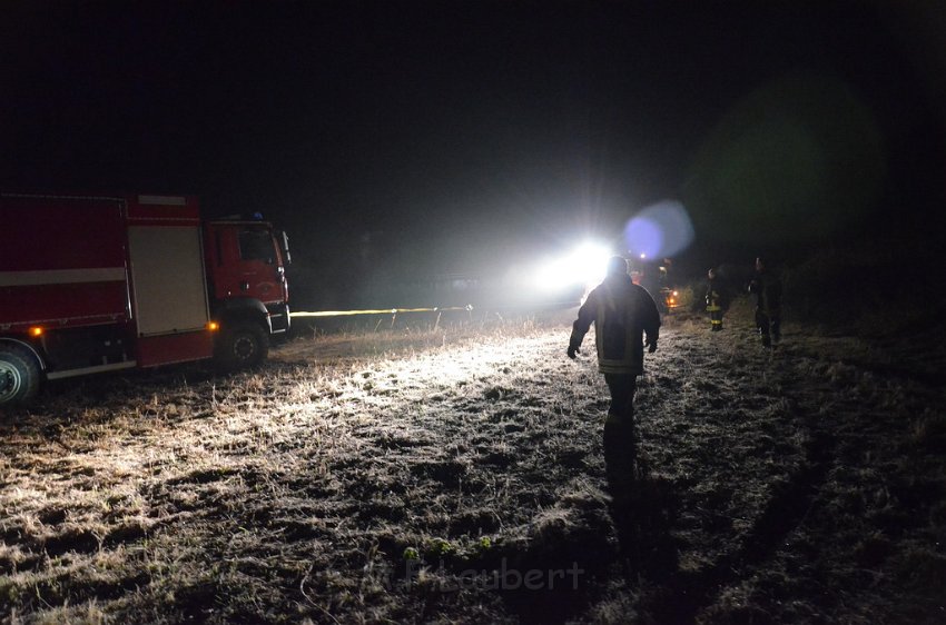 Einsatz BF Koeln Kfz geborgen Porz Josef Lindner Weg P47.JPG